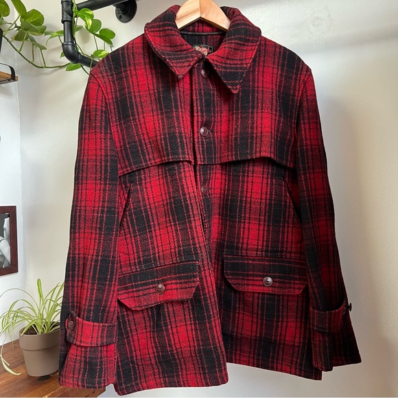 1930s Vintage Woolrich Red and Black Plaid 100% Wool Jacket 6 Pockets 255/34 M/L